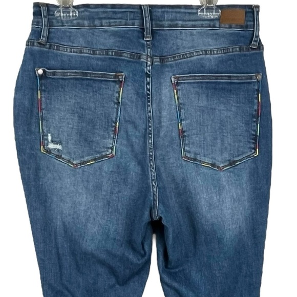 Judy Blue High Rise Skinny Fit Rainbow Embroidered Trim Size 14W - Picture 7 of 15